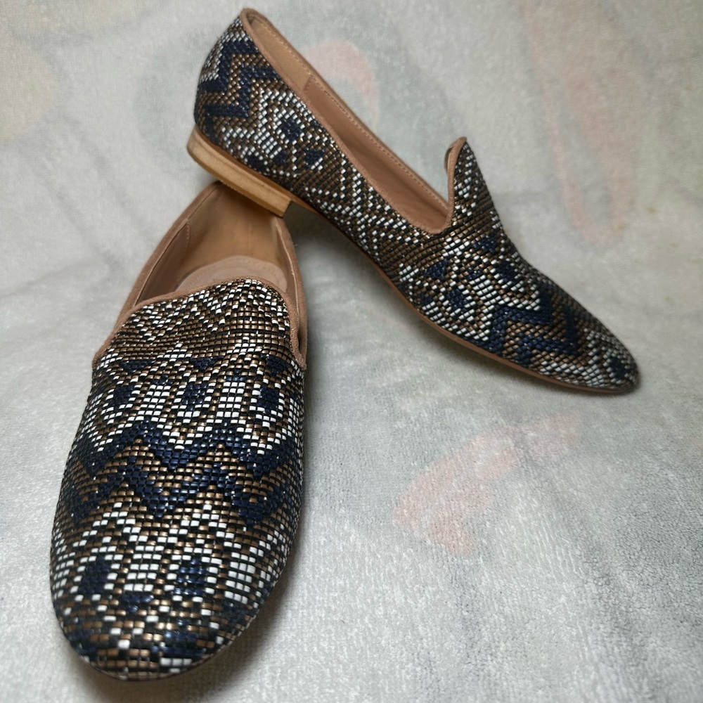 Anthropologie Vanessa Wu Beaded Tribal Chevron Print Ballet Loafer Flats Size 38
